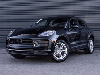 Used 2025 Porsche Macan image 1