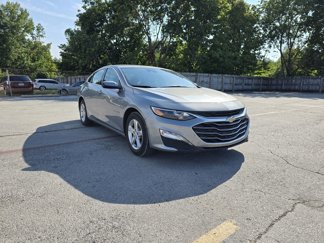 Used 2024 Chevrolet Malibu LT image 1
