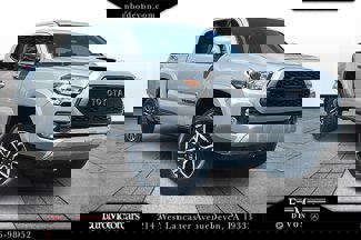 Used 2020 Toyota Tacoma TRD Sport image 1