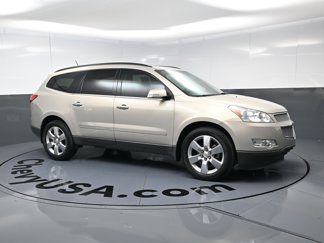 Used 2011 Chevrolet Traverse LTZ video 2