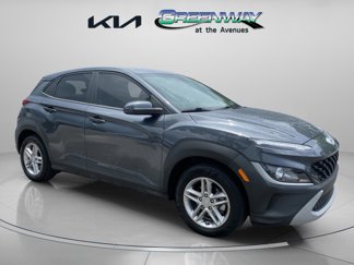 Used 2022 Hyundai Kona SE image 1