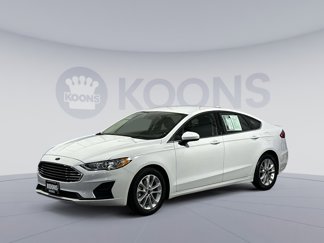 Used 2020 Ford Fusion SE image 1