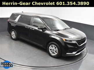 Used 2022 Kia Carnival LX image 1