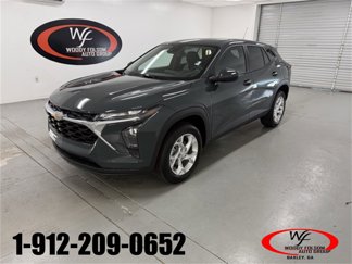 New 2025 Chevrolet Trax LS w/ LS Convenience Package image 1