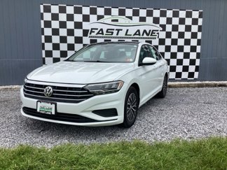 Used 2019 Volkswagen Jetta SE image 1