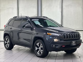 Used 2016 Jeep Cherokee Trailhawk image 1
