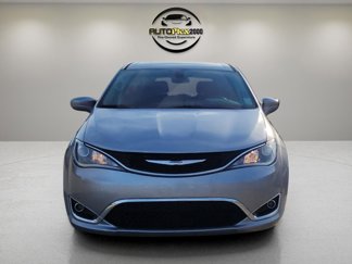 Used 2018 Chrysler Pacifica Touring Plus w/ Tire & Wheel Group image 1