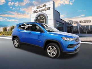 Used 2024 Jeep Compass Latitude image 1