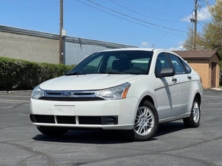 Used 2011 Ford Focus SE image 1