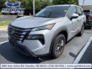 Used 2024 Nissan Rogue S image 1