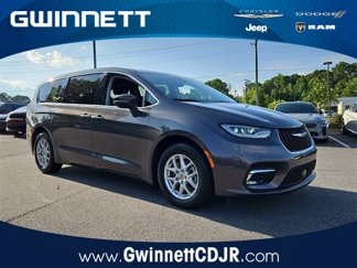 Certified 2023 Chrysler Pacifica Touring-L image 1