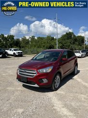 Used 2017 Ford Escape SE image 1