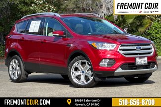 Used 2019 Ford Escape Titanium image 1
