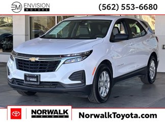 Used 2023 Chevrolet Equinox LS image 1