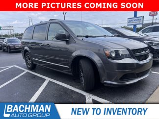 Used 2017 Dodge Grand Caravan SE image 1