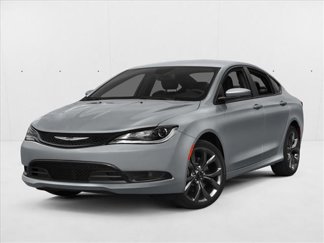 Used 2015 Chrysler 200 Limited w/ Convenience Group image 1