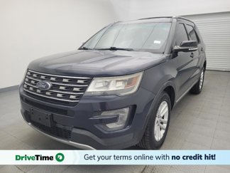Used 2017 Ford Explorer XLT image 1