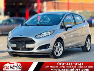 Used 2015 Ford Fiesta SE image 1