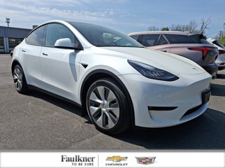Used 2022 Tesla Model Y Long Range image 1