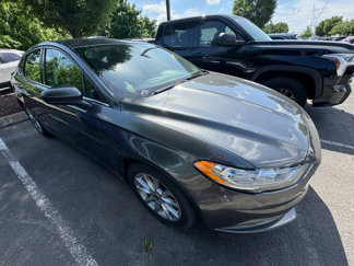 Used 2017 Ford Fusion SE w/ Fusion SE Technology Package image 1
