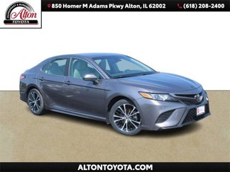 Certified 2020 Toyota Camry SE image 1