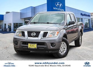 Used 2019 Nissan Frontier SV image 1
