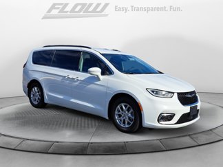 Used 2022 Chrysler Pacifica Touring-L image 1