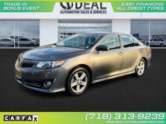 Used 2014 Toyota Camry SE image 1