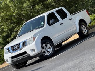 Used 2012 Nissan Frontier SV image 1