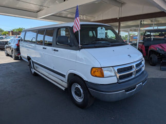 Used 2002 Dodge B3500 image 1