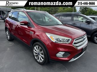 Used 2017 Ford Escape Titanium image 1