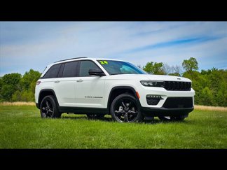 Used 2024 Jeep Grand Cherokee Limited w/ Black Appearance Package image 1