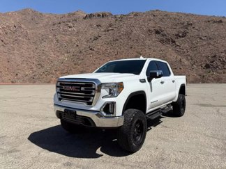 Used 2021 GMC Sierra 1500 SLT image 1