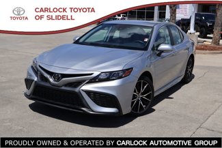 Used 2022 Toyota Camry SE image 1
