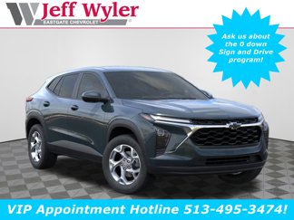 New 2025 Chevrolet Trax LS image 1