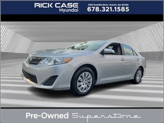 Used 2014 Toyota Camry L image 1