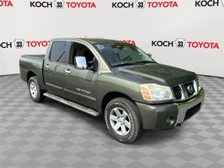 Used 2005 Nissan Titan LE w/ (T01) Tow Pkg image 1