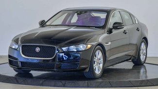 Used 2018 Jaguar XE Premium image 1