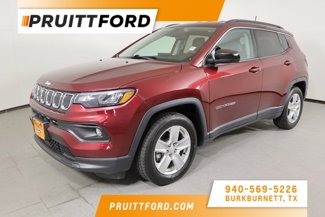Used 2022 Jeep Compass Latitude image 1
