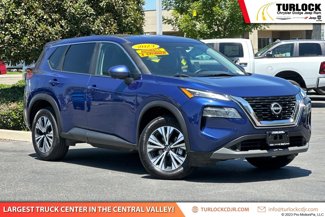 Used 2023 Nissan Rogue SV image 1