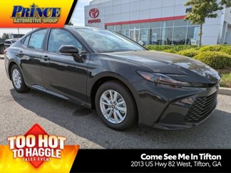 New 2025 Toyota Camry LE image 1