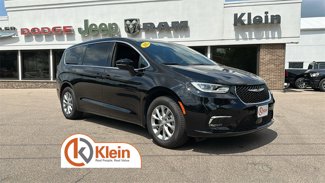New 2025 Chrysler Pacifica Select image 1