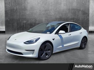 Used 2021 Tesla Model 3 Standard Range Plus image 1