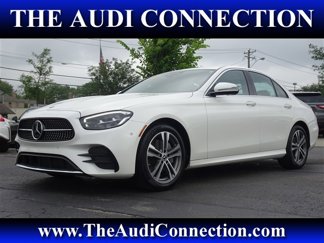 Used 2022 Mercedes-Benz E 350 4MATIC Sedan image 1
