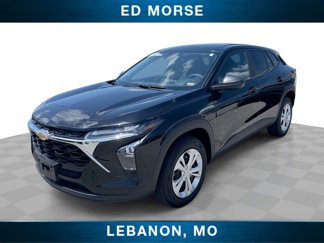 Used 2025 Chevrolet Trax LS image 1