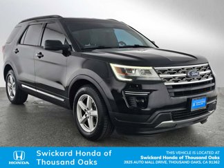 Used 2018 Ford Explorer XLT image 1