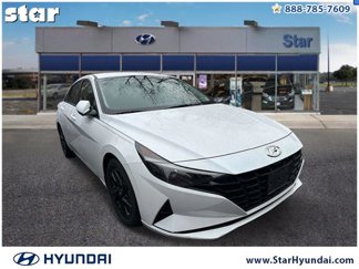 Used 2022 Hyundai Elantra SEL image 1