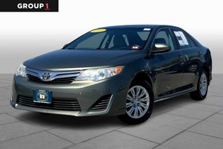 Used 2013 Toyota Camry LE image 1