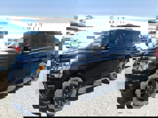 Used 2021 Ford Expedition XLT image 1
