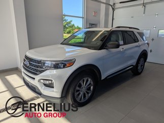 Used 2022 Ford Explorer XLT w/ Equipment Group 202A image 1